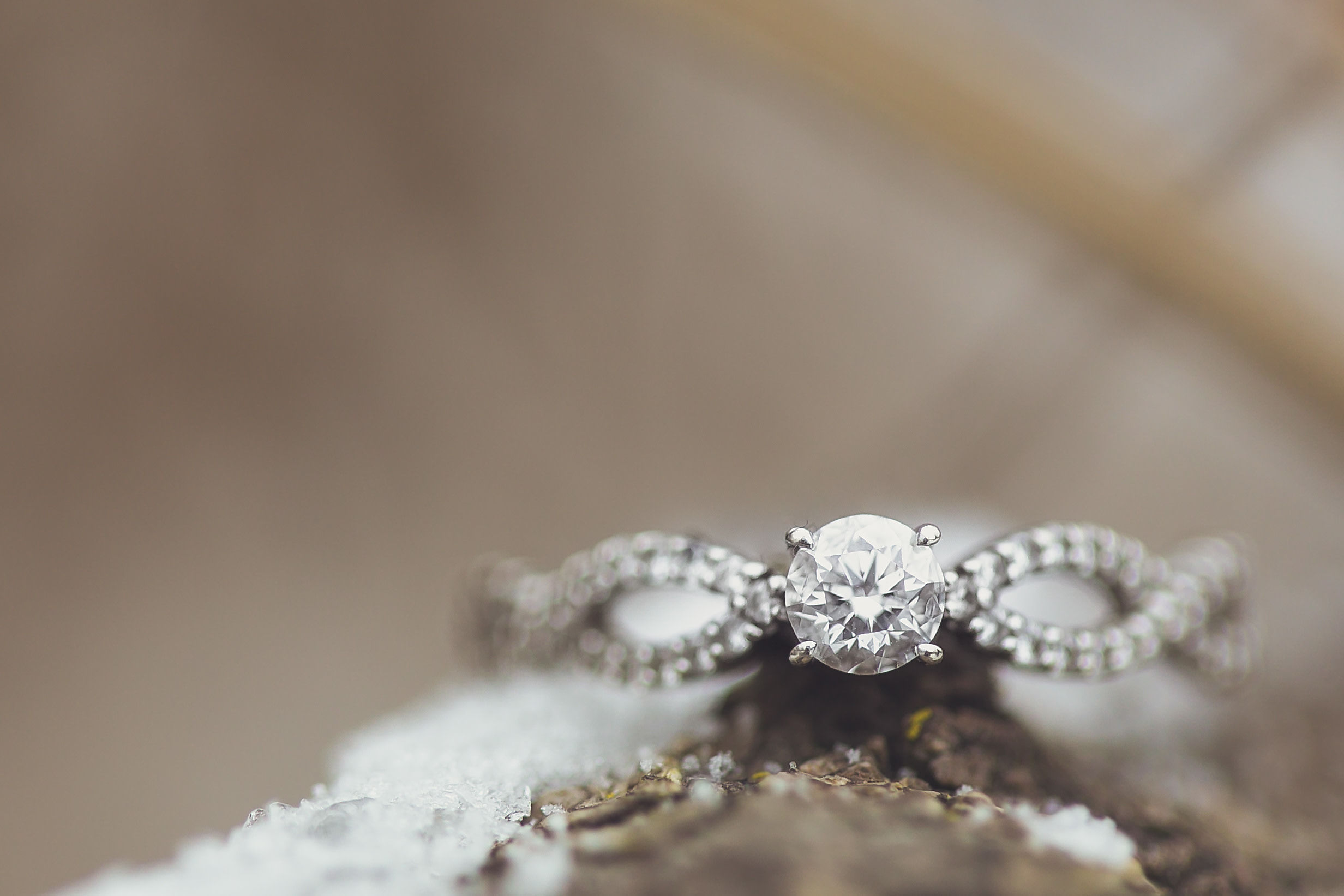 Cambridge-Wedding-Photographers-Love-Sprouts-Photography-Pushlinch-Lake-Winter-Engagement