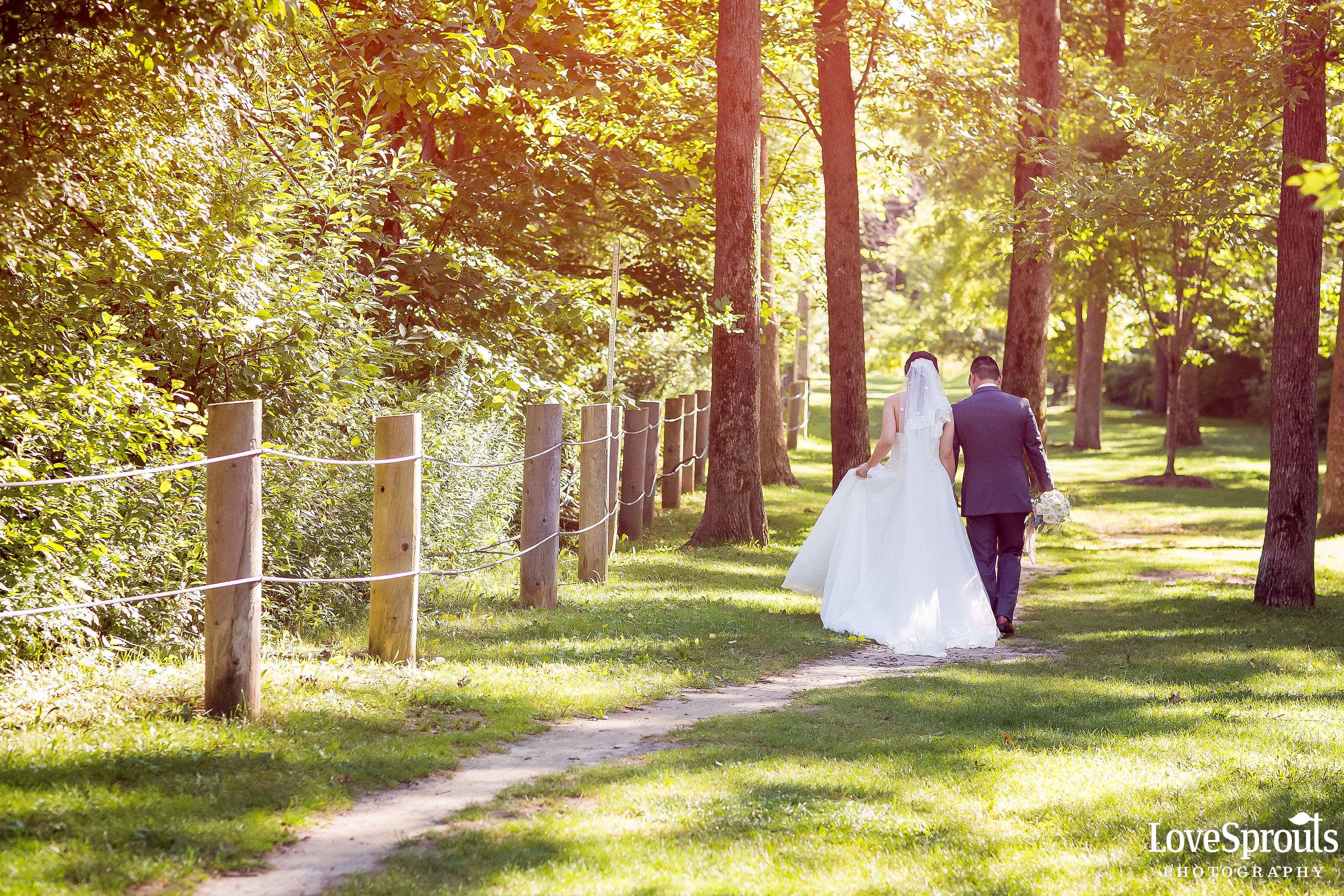 Scarborough Wedding Photographers – Jenny & Jason – The Guild Inn