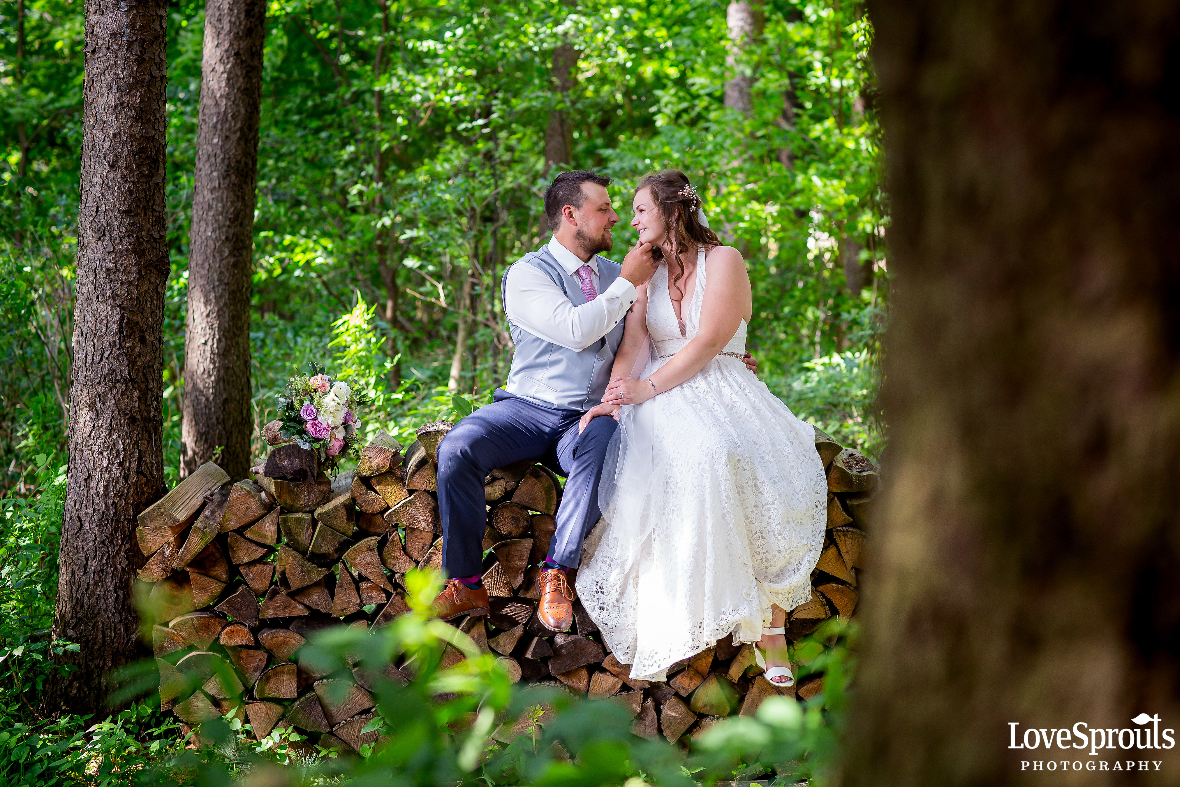 Stratford Wedding Photographers – Amber & Matt – Family Farm Wedding